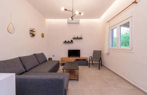 Sithonia House | Discover Casa Del Sol: Family-Friendly Oasis with Top Ratings