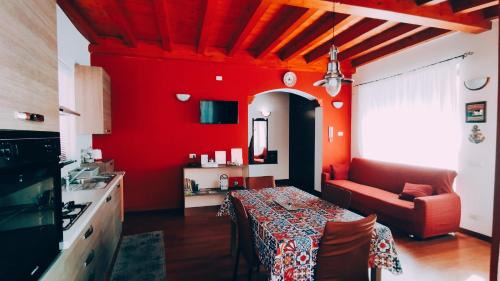 Acireale House | Family-Friendly Getaway at Casa del Sol - Guest Rated 9.8