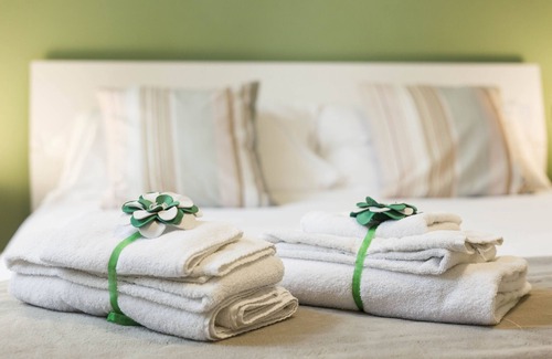 Chiaia Bed & Breakfast | Guest Rated 10/10: CASA DEL SOLE B&B with Ocean View