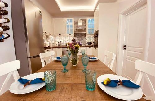 South Rhodes Apartment | Family-Friendly Getaway at Casa del Sud - Rated 9.5/10