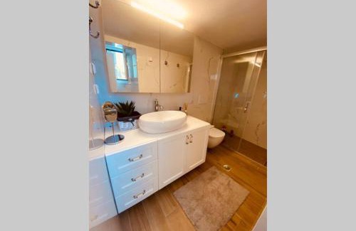 South Rhodes Apartment | Family-Friendly Getaway at Casa del Sud - Rated 9.5/10