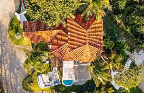 Ossos House | Casa Delfi: Breathtaking Views & Jacuzzi by the Beach