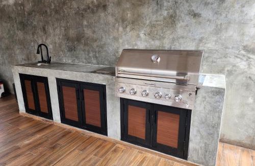 Santurce House | Ideal Casa Delizia: Oceanfront Retreat Near All Attractions