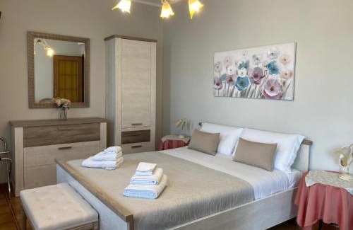 Caselette House | Discover Casa dell'Agrifoglio: Oceanfront Paradise Awaits