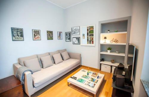 Como Apartment | Relax at Casa Dell'Angelo: Breakfast & Family-Friendly Stays