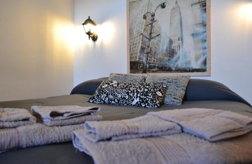 Montopoli di Sabina Apartment | Pet-Friendly Casa dell Artista Tameró Apartments - 9.4/10!
