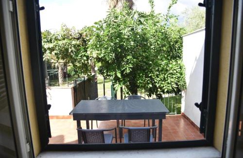 Scillichenti Apartment | Pet-Friendly Retreat at Casa dell'Eucalyptus - Family Welcome