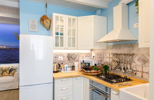 Coste Apartment | Casa della Perla, parking available, central