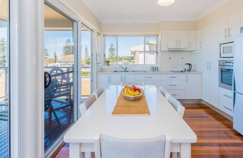 Brooms Head House | Relaxing Oceanfront Retreat at Casa della Vista, Brooms Head