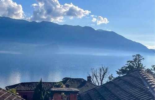 Cannero Riviera House | Cozy Casa delle Antiche Pietre: Family-Friendly Retreat