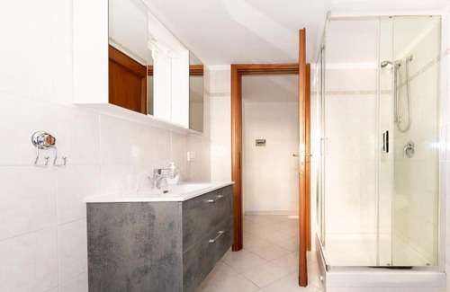 Zona XXXIII Acilia Sud House | Family-Friendly Retreat at Casa delle Arance