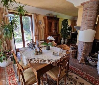 Trecastagni Bed & Breakfast | Idyllic Casa Delle Coccole: Oceanfront Retreat for Families