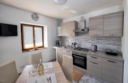 Feriolo Apartment | Oceanfront Retreat at Casa delle Rose - Rated 9.1/10