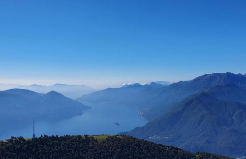 Minusio Apartment | Idyllic Casa delle Vigne: Lake Views and Family-Friendly Oasis