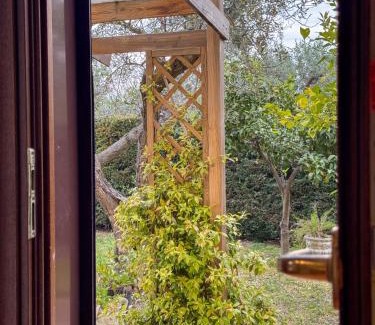 San Vito Chietino Villa | Casa dello Psiconauta: Tranquil Atelier with Garden Retreat