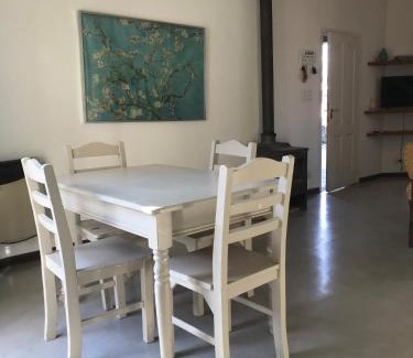 San Antonio de Areco Apartment | Modern CASA DEPARTAMENTO CASCO URBANO: Guest Rated 9/10