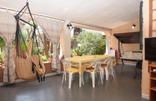 Reitani House | Cozy CASA DI ALICE: Steps from the Sea, Pet Friendly Stay