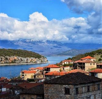Lefkonas House | Family-Friendly Retreat at Casa di Cardellino - 8.7/10 Rated