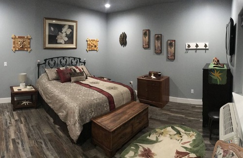 Ephrata House | Casa Di Cass: Guest Rated 9.6 with Pool & Breakfast