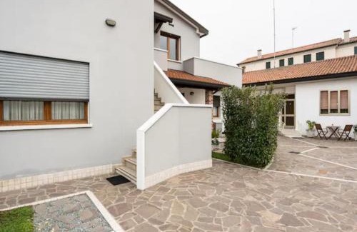Campalto Apartment | Guest Rated 9.1: Casa di Chiara near Venice & VCE Airport