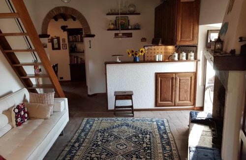 Scansano Apartment | Family-Friendly Retreat at Casa di Corte - Guest Rated 9.4