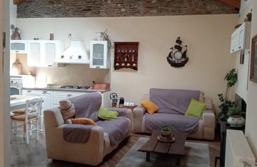 Pettenasco House | Family-Friendly Stay at Casa di Dario - Guest Rated 9.4/10
