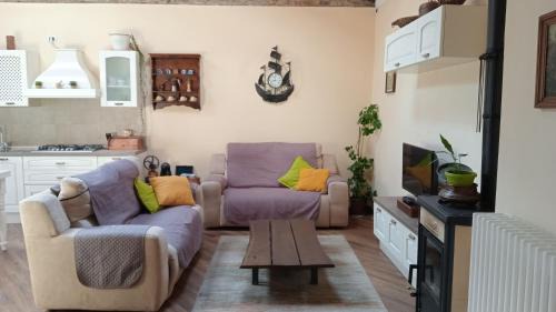 Pettenasco House | Family-Friendly Stay at Casa di Dario - Guest Rated 9.4/10