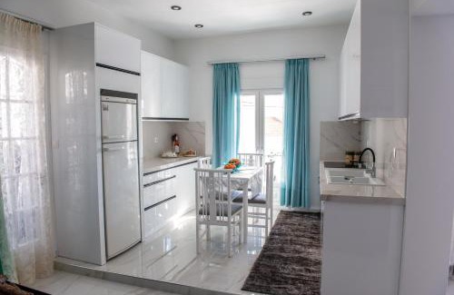 Kalambaka Apartment | Discover Casa di Gio: 4-Star Family-Friendly Retreat