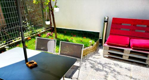 Carpenedo House | Pet-Friendly Retreat at Casa di Joy with Breakfast Included