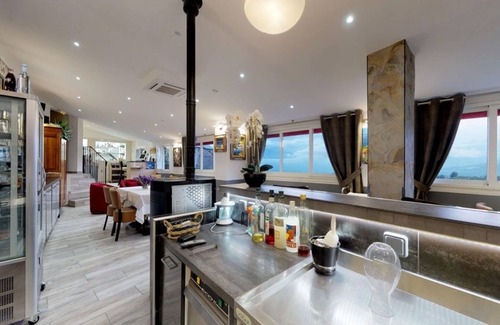 Mazzola House | Relaxing Getaway at Casa di Lucia with Spa & Pool Access