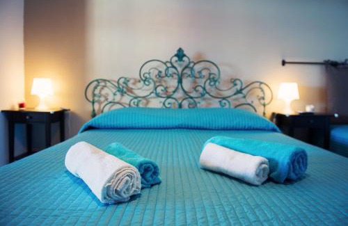 Santa Teresa di Riva House | Family-Friendly Getaway at Casa di Mare Barabba