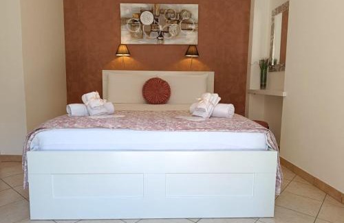 Partanna House | Guest Rated 10/10: Casa "Mastru Ninu" with Hot Tub
