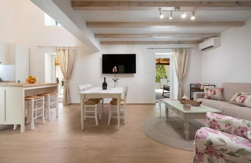 Bribir Apartment | Casa Di Nika private heated pool and jacu - Happy Rentals