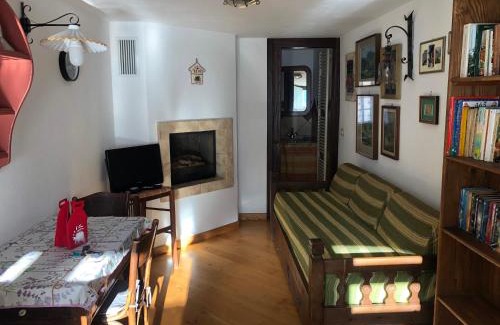 Entracque Apartment | Family-Friendly Stay at Casa di Nonna - Rated 9.4/10