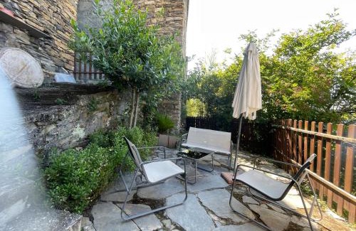 Andagna Apartment | Pet-Friendly Retreat at Casa di nonno Memé - Rated 9.5/10