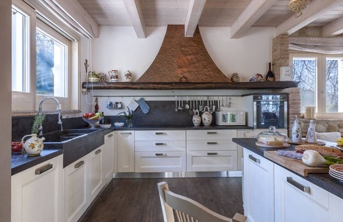 Vallefoglia Villa | Relax at Casa di Palì 8 with Pool, Spa & Pet Friendly