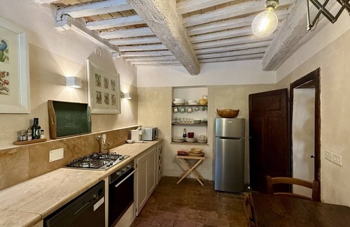 Castiglione d'Orcia Other | Relaxing Casa di Pietro in Vivo d'Orcia with Pool