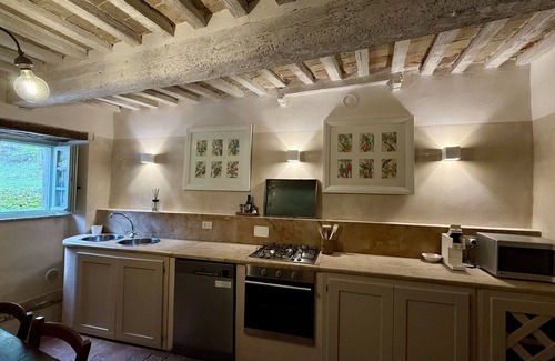 Castiglione d'Orcia Other | Relaxing Casa di Pietro in Vivo d'Orcia with Pool