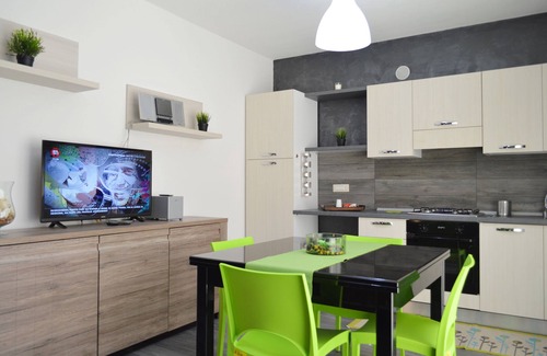 Bordonaro House | CASA DI SILVY: Elegant New Construction with Parking