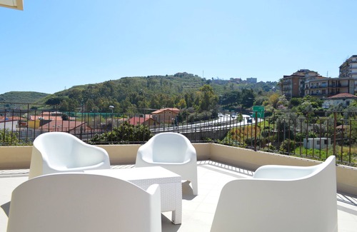 Bordonaro House | CASA DI SILVY: Elegant New Construction with Parking