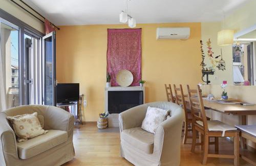 Lefkada Town Apartment | Top-Rated Casa di Sole: Family-Friendly Getaway Awaits