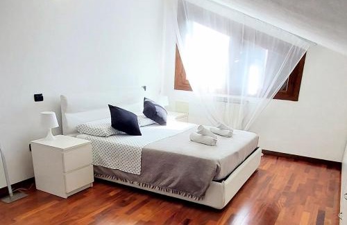 Ponte San Nicolo Apartment | Child-Friendly Retreat at Casa di Vika - Guest Rated 9.8