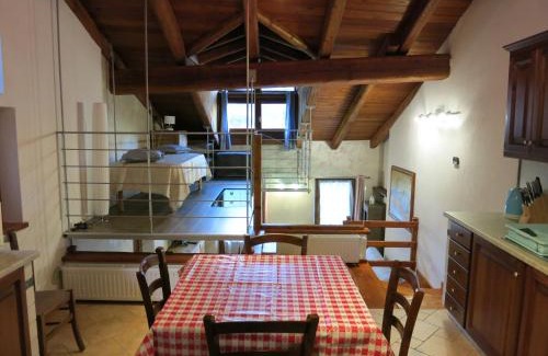 Aymavilles House | Casa Dialley: Oceanfront Retreat with Hot Tub & Pet Friendly