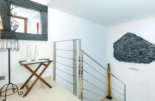 Almadraba-Canyelles House | Exclusive Villa de lujo en Almadrava con piscina infinita