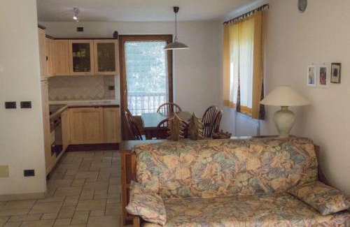 Gimillan Apartment | Casa Dina: Guest Rated 8.8 - Family & Pet Friendly Retreat