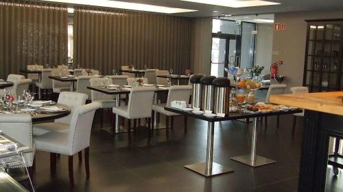 Ferreira do Zezere Hotel | Discover Casa do Adro Hotel: Oceanfront, Pool & More