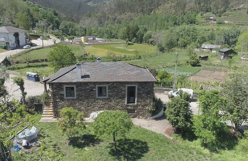 Espiunca House | Discover Casa do Adro near Passadiços do Paiva – Pool & Spa