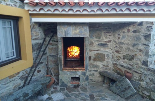 Proenca-a-Nova House | Casa do Adro: Top-Rated Pet-Friendly Family Retreat