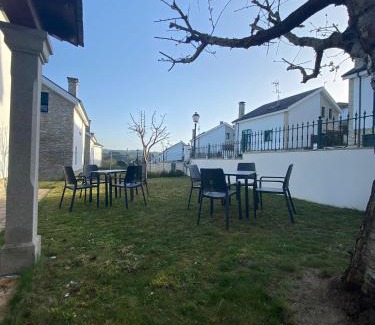 Portomarin House | Pet-Friendly Casa do Aloumiño with Family Amenities Await