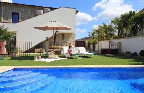 Freixo House | Casa do Arco: Guest Rated 9.8 with Oceanfront Pool